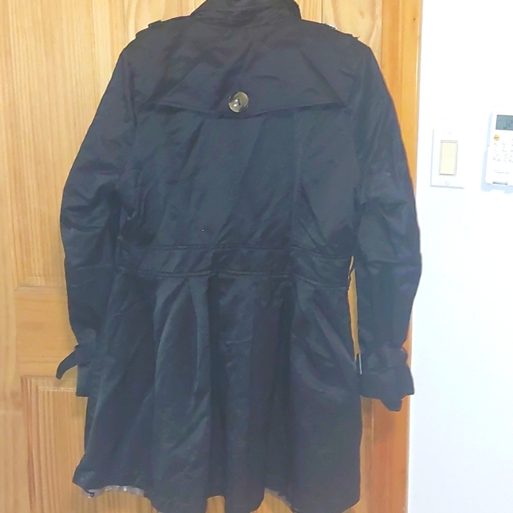 LUII Trench Coat - Picture 6 of 9